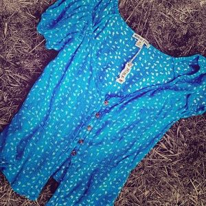 Blue crop blouse.